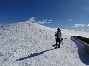 58 Ed ora saliamo per il percorso dei dossi dei Piani d'Avaro